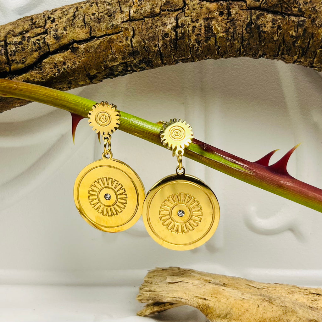 Gold Flower Circle earrings
