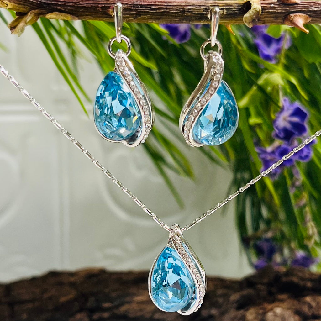 Platinum Plated Aquamarine Crystal Pendant & Earring Set