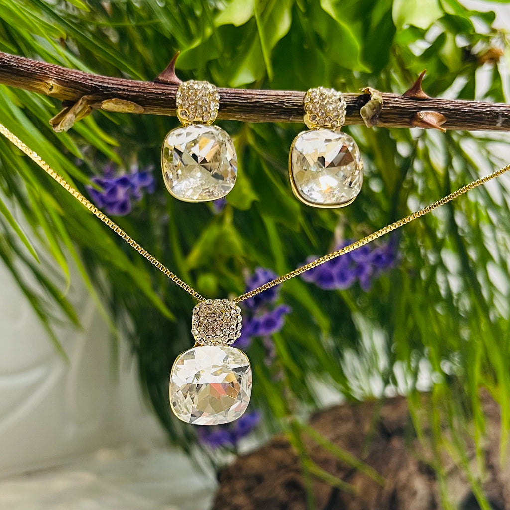 Gold & Clear Necklace & Earring Set