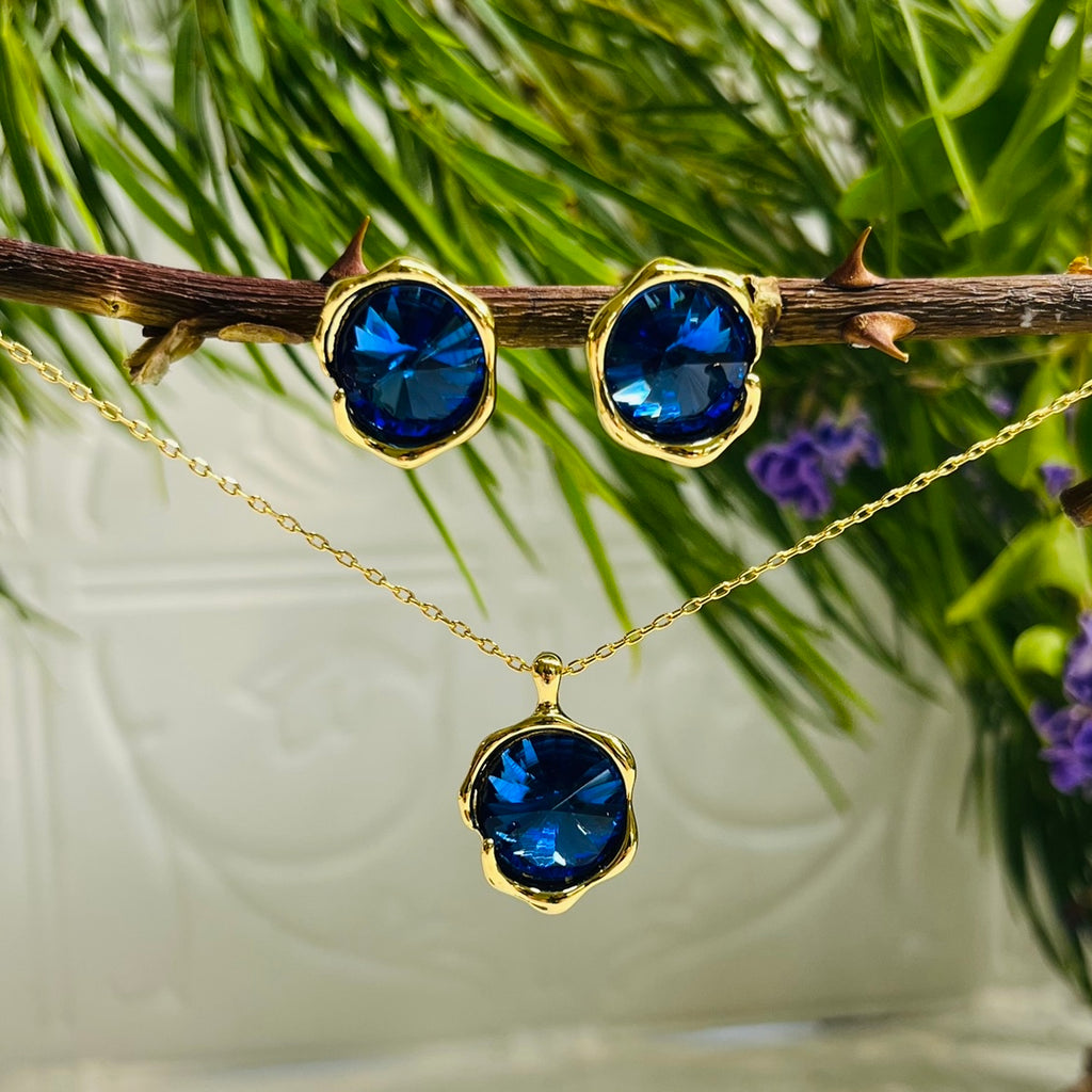 Gold & Brilliant Royal Blue Earring & Necklace Set