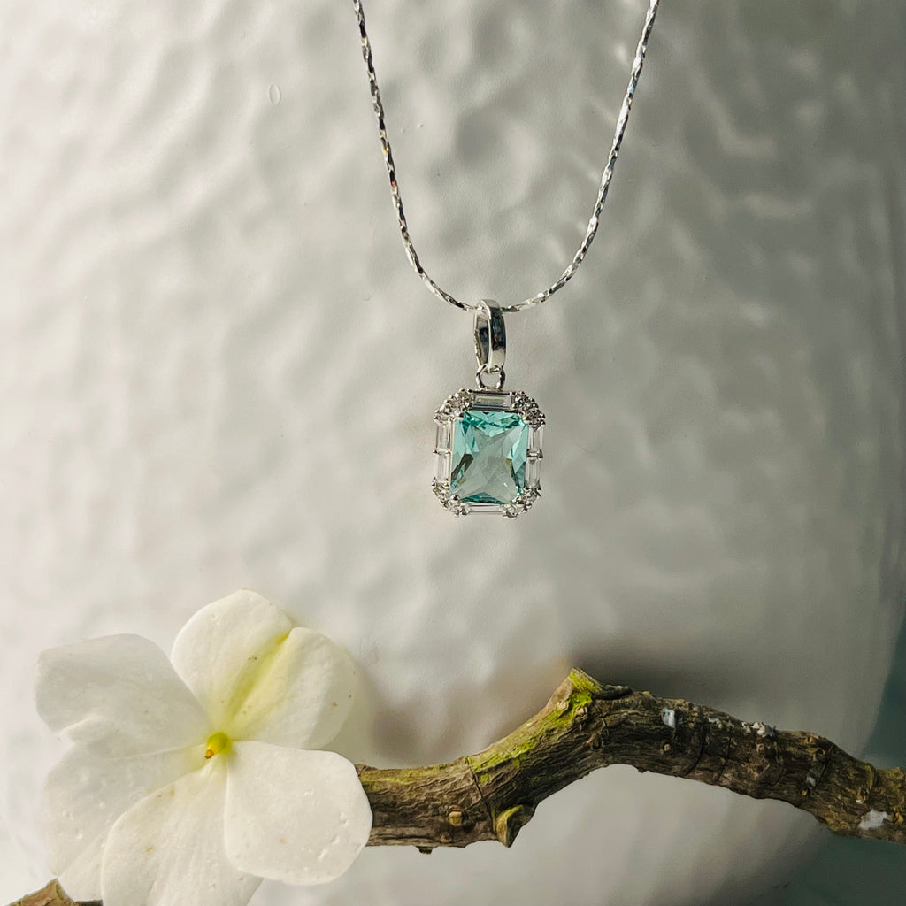 Sterling Silver & Pale Green Crystal Necklace  look