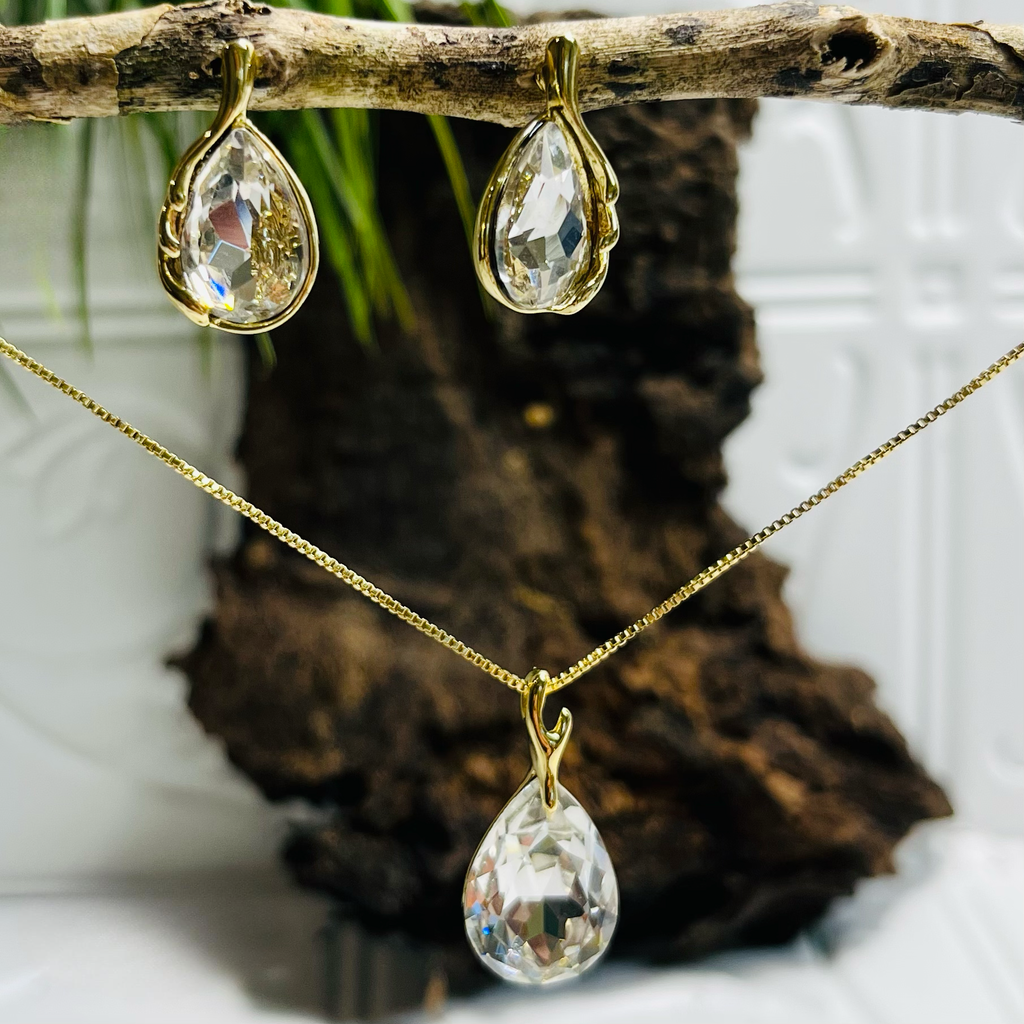 Gold & Clear Crystal Necklace