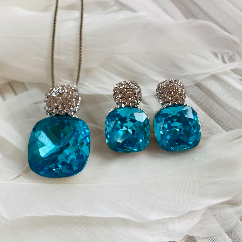 Platinum Plated Aquamarine Cubic Zirconia Pendant & Earring Set