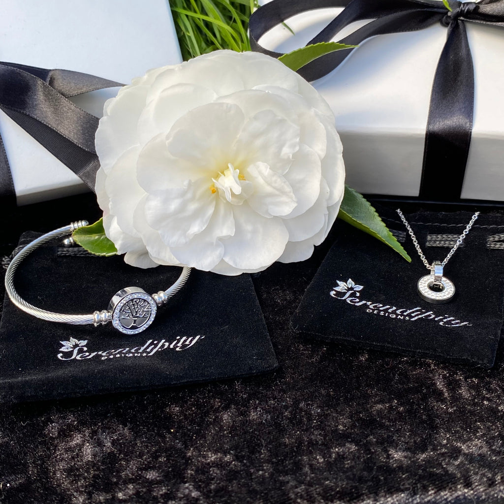 Silver Necklace & Bracelet Set Comes With Gorgeous Box & Gift Voucher